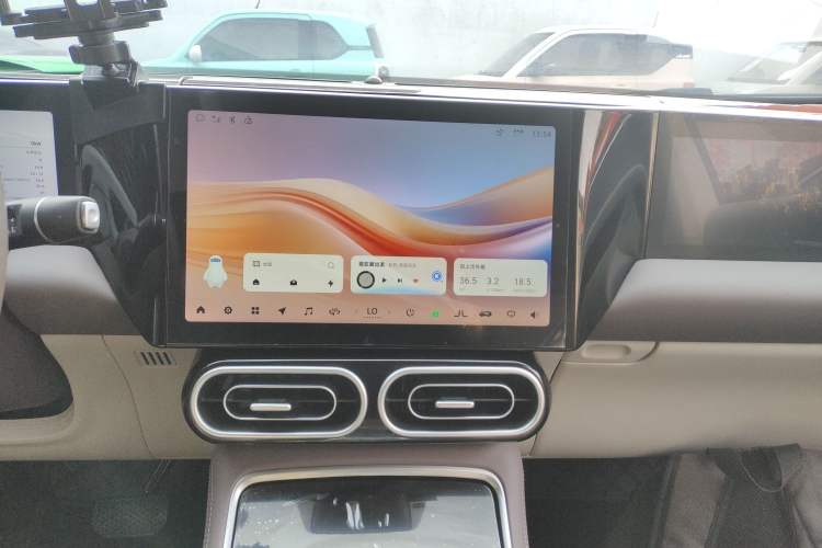 Used Leapmotor C11 2023 Extended-Range 285 Comfort Edition
