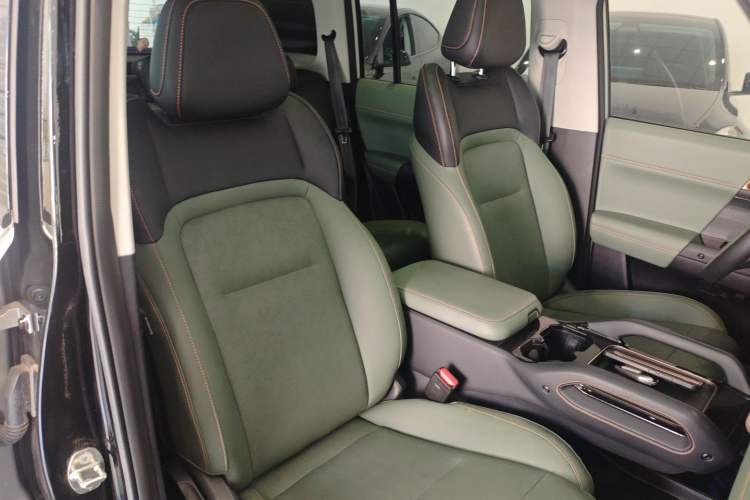 Used  03 2024 401km Two-Wheel Drive Standard Advanced Version
