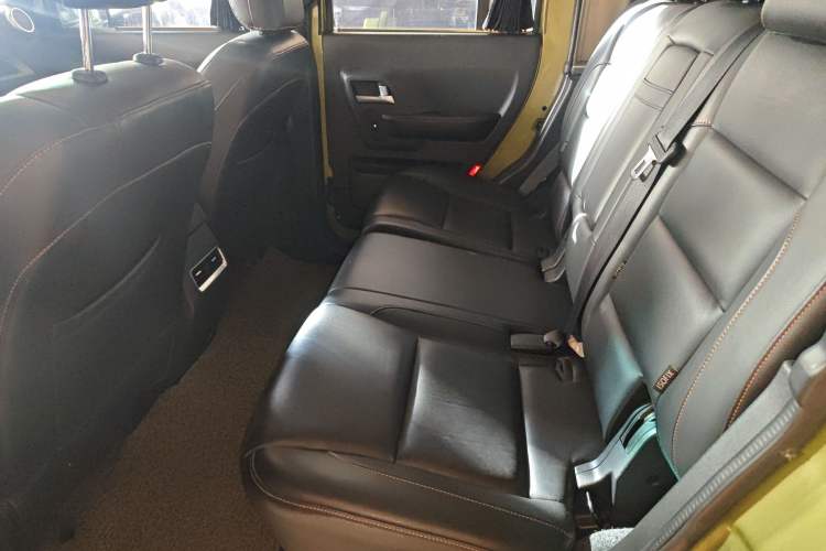 Used  BJ40 2016 40L 2.3T Automatic All-Wheel Drive Premium Edition