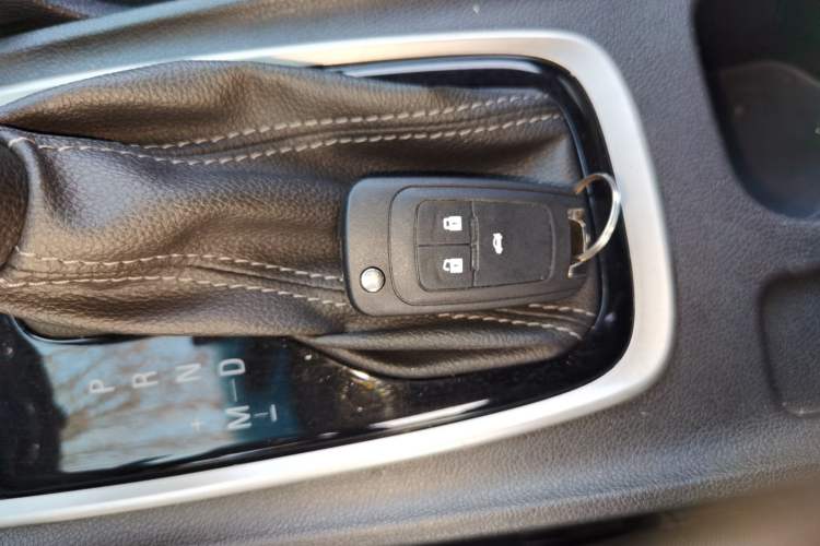 Used Chevrolet Monza 2022 320 Automatic Enjoyment Sunroof Version
