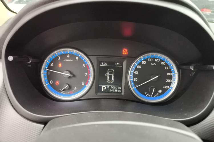 Used Suzuki S-Cross 2014 1.6L CVT Two-Wheel Drive Entry Model