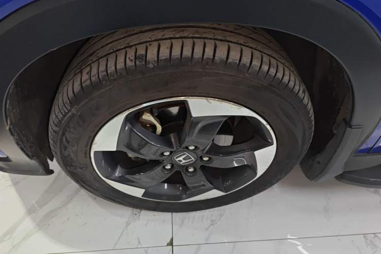 Used Honda Vezel 2015 1.8L CVT 2WD Luxury Model