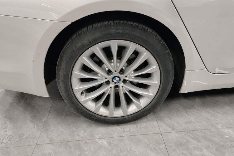 Used BMW 5 Series 2019 530Li Leading Model Luxury Package
