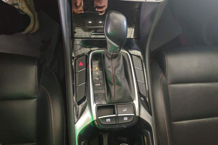 Used MG HS 2019 20T Automatic Two-Wheel Drive Luxury Edition China VI Standard
