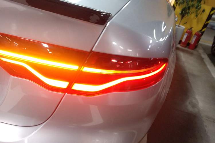 Used Jaguar XEL 2024 2.0T 250 PS R-DYNAMIC S Advanced Sport Edition
