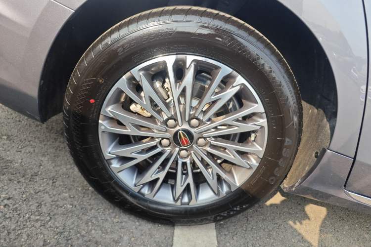 Used Hongqi H5 2024 1.5T DCT Smart Connect Flagship Edition