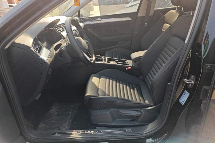 Used Volkswagen Magotan 2025 Zhongxiang Version 280TSI DSG Comfort Edition
