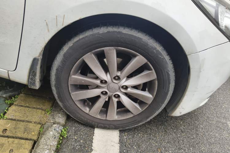 Used Kia K3 2013 1.6L Automatic GLS
