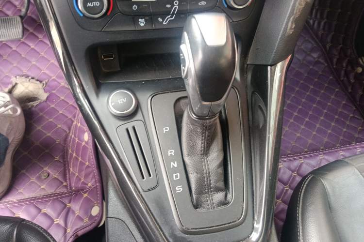 Used Ford Focus 2017 Hatchback 1.6L Automatic Fashion Edition Smart Drive Version