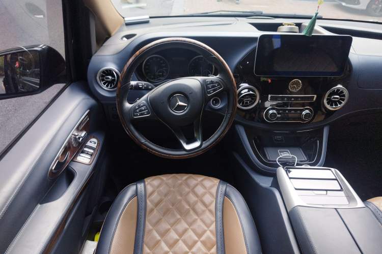 Used Mercedes-Benz Vito 2021 2.0T Business Version 7 Seats