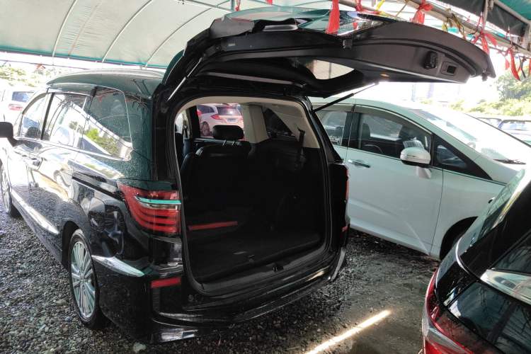 Used Honda Elysion 2016 2.4L Comfort Edition
