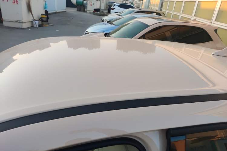 Used ORA Good Cat 2023 401 km Standard Range Luxury Version Lithium Iron Phosphate
