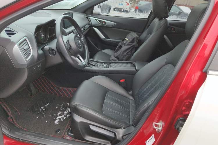 Used Mazda CX-4 2018 2.0L Automatic Two-Wheel Drive Blue Sky Dynamic Version China V Standard