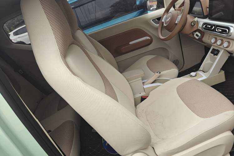 Used Wuling Hongguang MINIEV 2024 3rd Generation 215km Advanced Version
