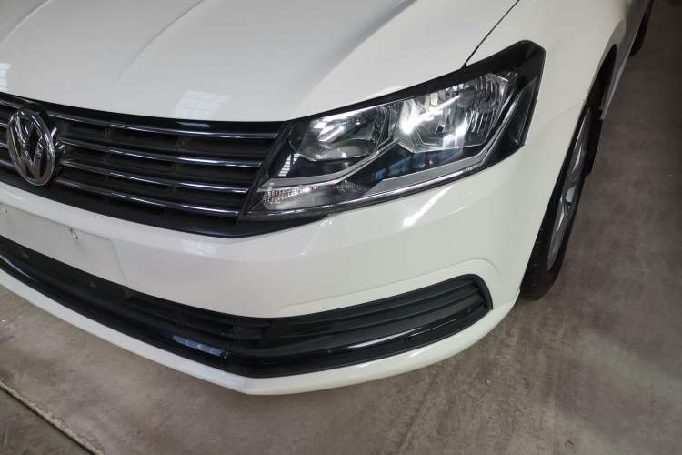 Used Volkswagen Lavida 2017 1.6L Automatic Fashion Edition
