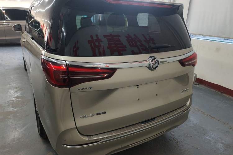 Used Buick GL8 2022 ES Landtrek 653T Comfort Edition