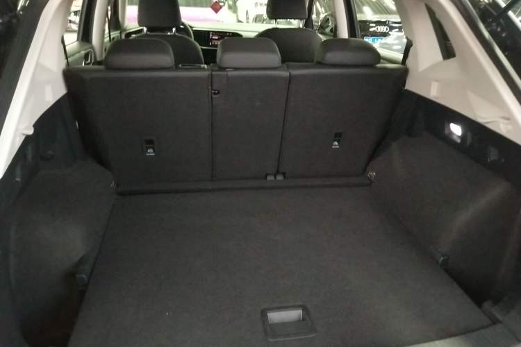 Used Volkswagen Tayron 2020 330TSI Two-Wheel Drive Luxury Smart Connectivity Version