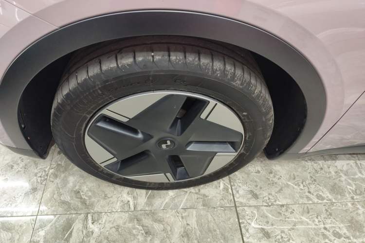 Used ONVO L60 2024 60 kWh Rear-Drive Version