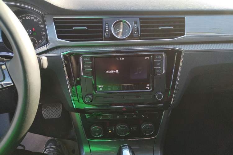 Used Volkswagen Passat 2017 330TSI DSG Luxury Edition
