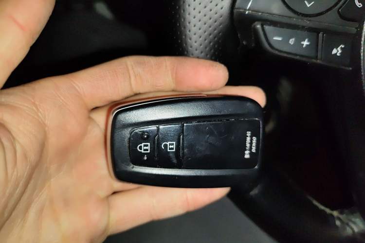 Used Toyota RAV4 2021 2.0L CVT Two-Wheel Drive Fashion PLUS Edition