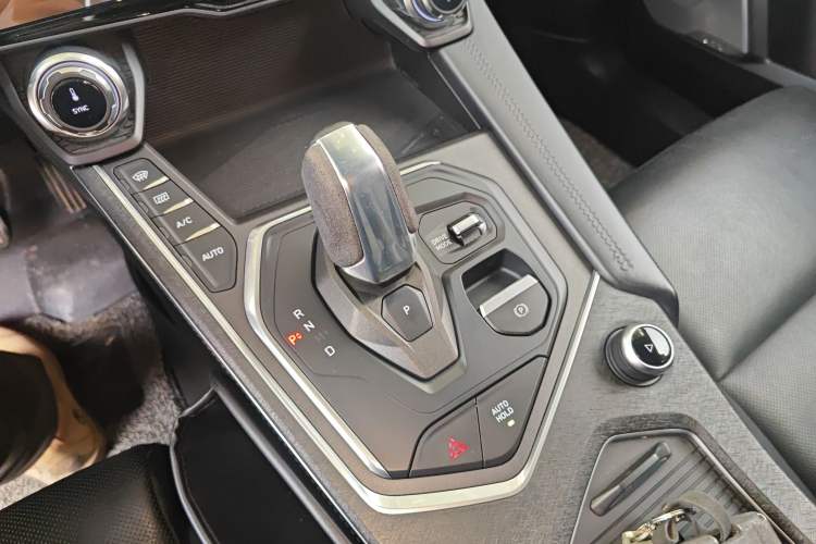 Used Lynk & Co 01 2021 2.0TD Two-Wheel-Drive Pro Trim
