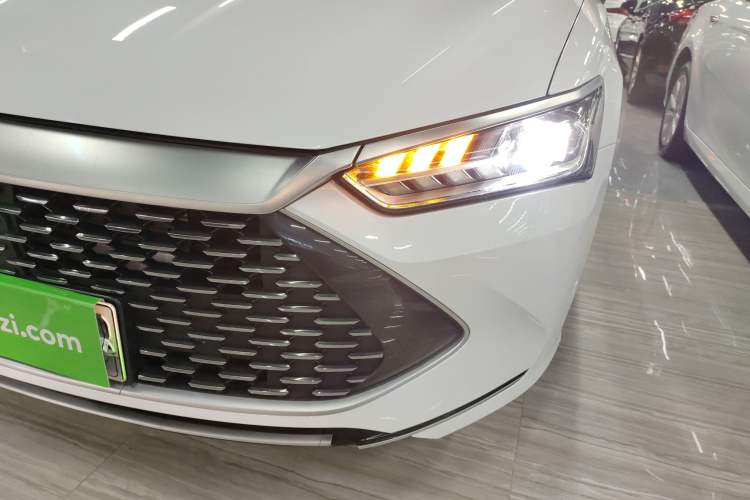 Used BYD Qin PLUS 2024 HONOR Edition DM-i 55KM Leading Model
