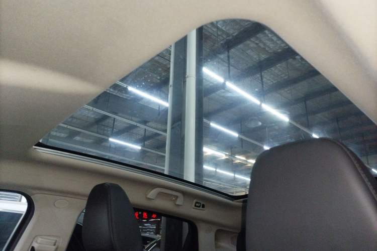 Used Wey VV5 2017 2.0T Ultra-Luxury Version
