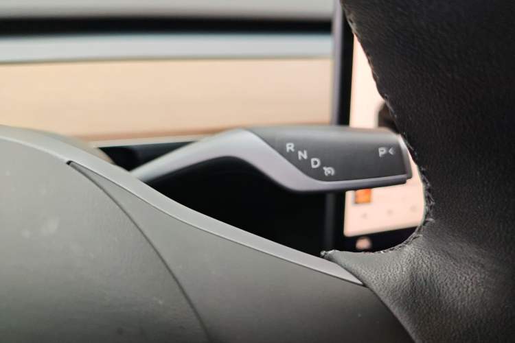 Used Tesla Model Y 2021 Standard Range Rear-Wheel Drive Version