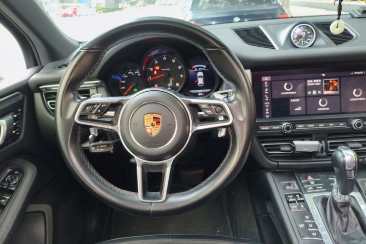 Used Porsche Macan 2018 Macan 2.0T