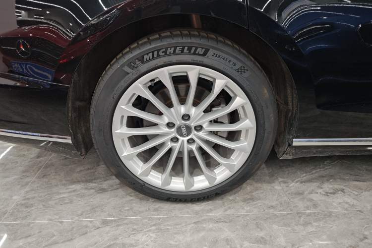 Used Audi A8 2019 Plus A8L 50 TFSI quattro Comfort Model