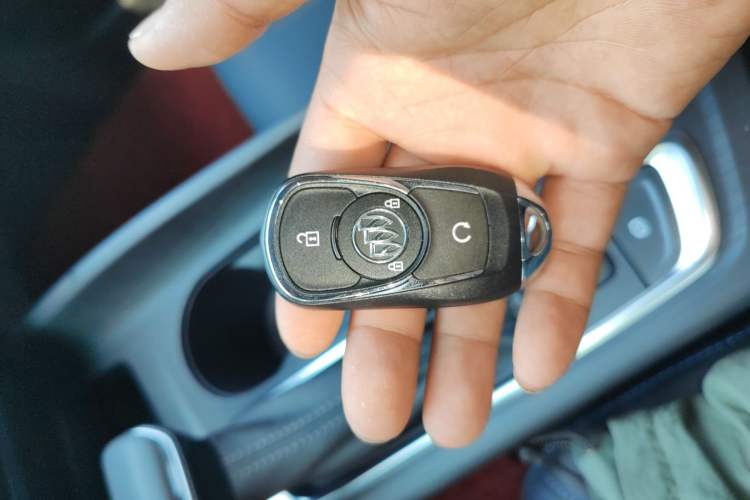 Used Buick Velite 6 2024 450km Range Commuter Version
