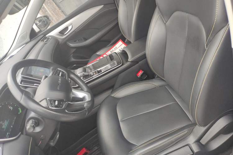 Used Roewe i6 MAX New Energy 2022 EV 600 Skyroof Flagship Edition