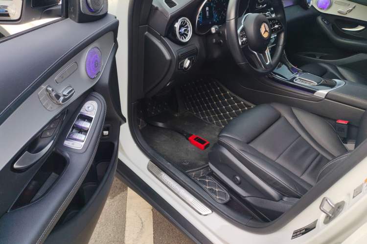 Used Mercedes-Benz GLC Coupe 2022 Refreshed GLC 260 4MATIC Coupe SUV
