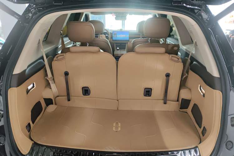 Used Hima AITO M7 2024 1.5T Rear-Drive Plus Version 6 Seats
