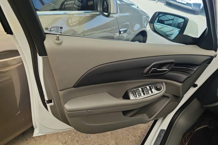 Used Chevrolet Malibu 2014 2.0L Automatic Luxury Edition
