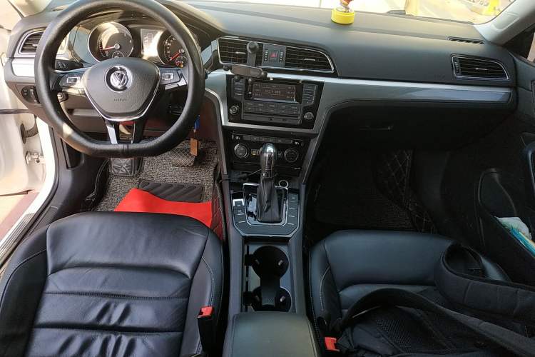 Used Volkswagen Lamando 2015 280TSI DSG Comfort Edition
