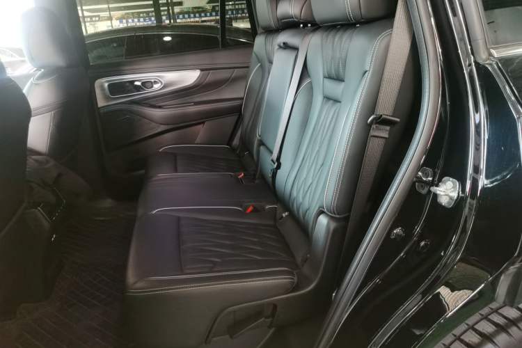 Used GAC Trumpchi GS8 2022 Linghang Series 2.0 TGDI Two-Wheel-Drive Luxury Smart Connectivity Version (7 Seats)
