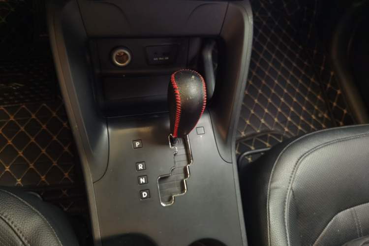 Used Hyundai ix35 2015 2.0L Automatic 2WD Smart Type China IV
