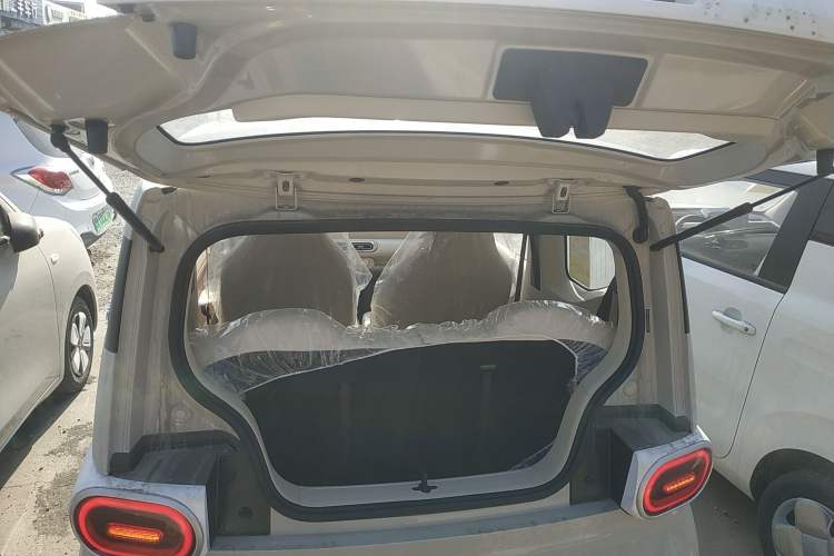 Used Wuling Hongguang MINIEV 2024 3rd Generation 215km Youth Edition