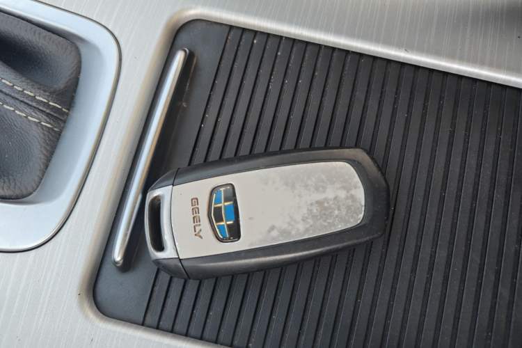 Used Geely Auto Emgrand X7 Sport 2018 1.8TD Automatic Two-Wheel Drive Zhiya Model
