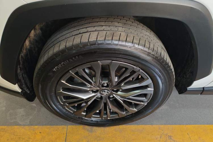 Used Toyota Wildlander 2023 Dual-Motor 2.5L E-CVT Four-Wheel Drive Prestige Edition