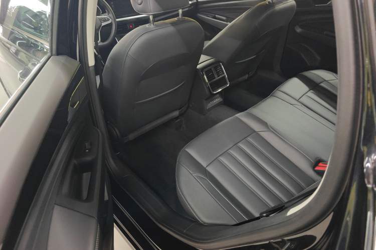 Used Volkswagen Passat 2024 280TSI Business Edition
