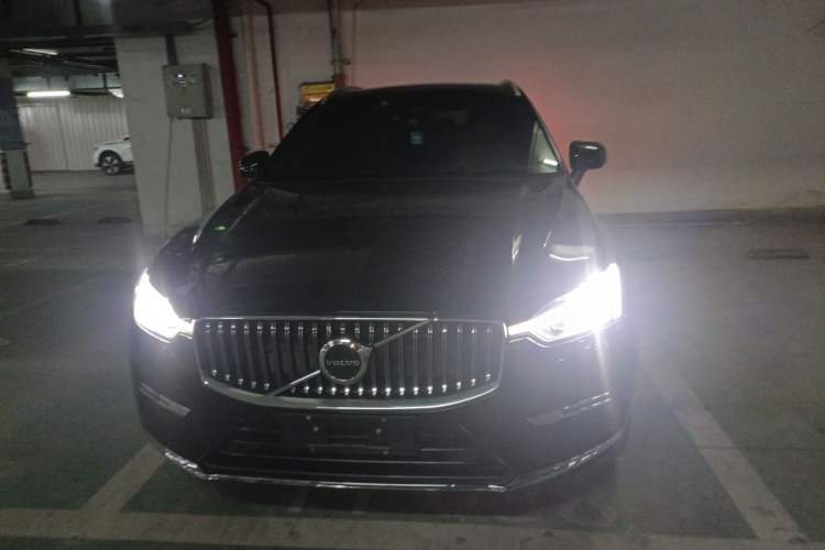 Used Volvo XC60 2023 B5 4x4 Smart Luxury Edition