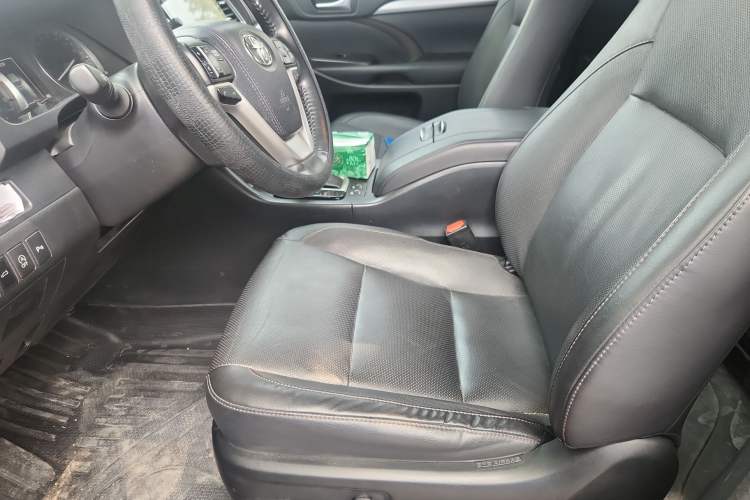 Used Toyota Highlander 2018 2.0T Four-Wheel Drive Luxury Edition 7 Seats China V Emission Standard
