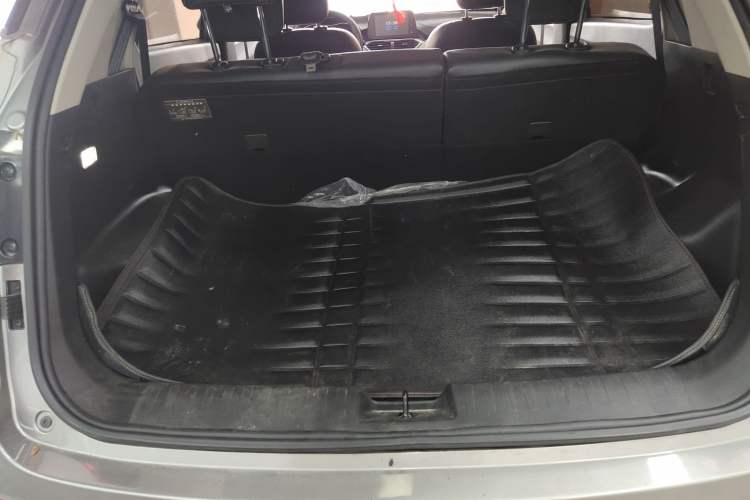 Used Baojun 510 2017 1.5L Automatic Fashion Model
