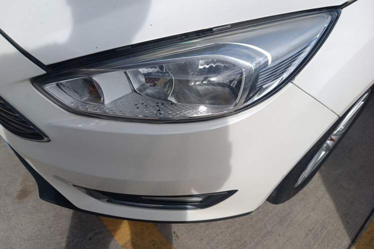 Used Ford Focus 2017 Sedan 1.6L Automatic Fashion Edition Smart Drive Version
