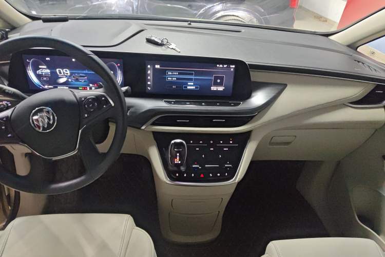 Used Buick GL8 2021 ES Landtrek 653T Comfort Edition
