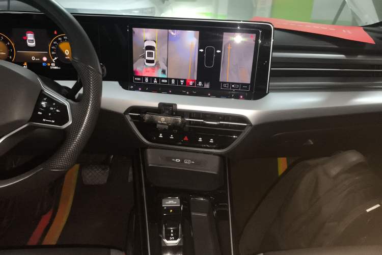 Used Volkswagen Lamando 2022 Lavida L 280TSI DSG Cool & Spicy Edition
