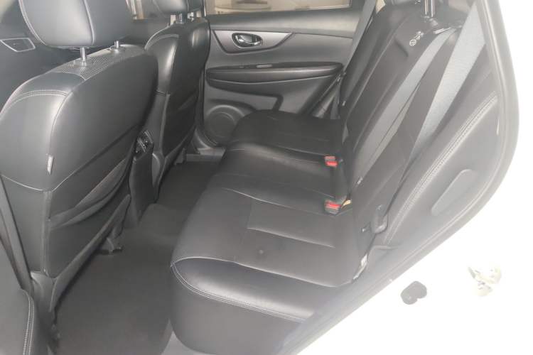 Used Nissan X-Trail 2014 2.0L CVT Comfort Edition 2WD
