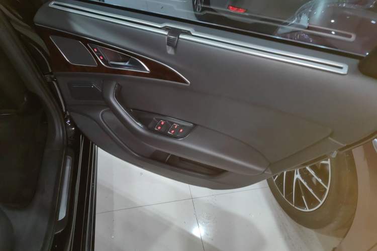 Used Audi A6L 2017 30 FSI Comfort Model
